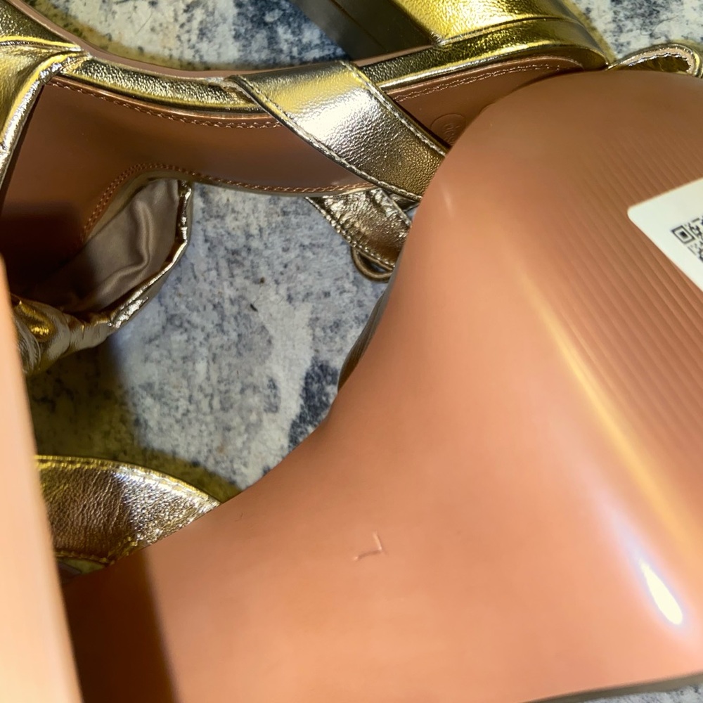 ASOS DESIGN Wide Fit Nikita knotted platform heeled sandals in gold- Size 9 - Picture 12 of 13